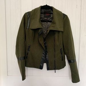Yoki New York Green wool evening coat